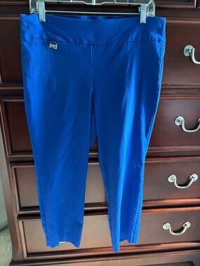 Alfani Women's Pull On Cropped Pants in Bright Royal Blue
